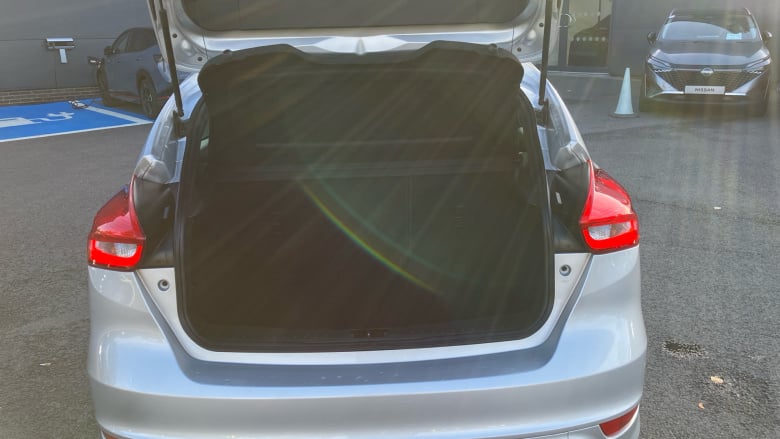 Ford Focus 1.0 EcoBoost 140 ST-Line Navigation 5dr Petrol Hatchback